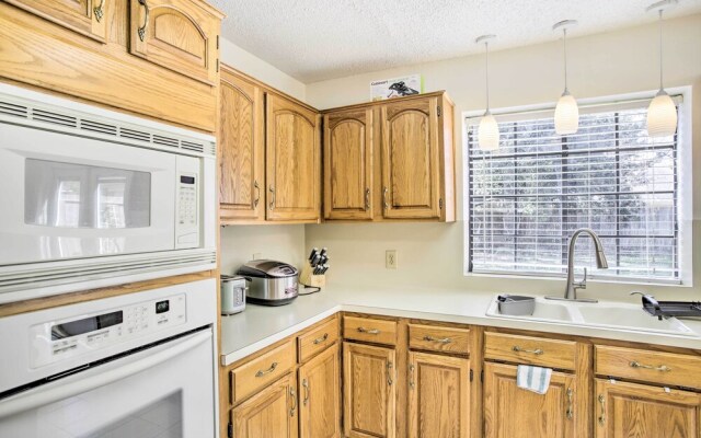 Pet-friendly Houston Rental w/ Private Patio!