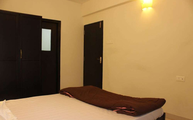 OYO Home 9283 1 BHK Near Lpk Club Candolim