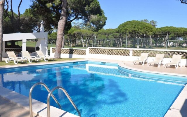 Lovely and Cozy Golf Villa near Vilamoura Marina