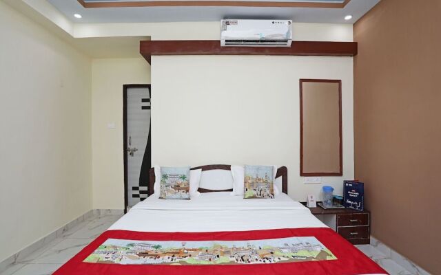 OYO 9658 Hotel Madhuram