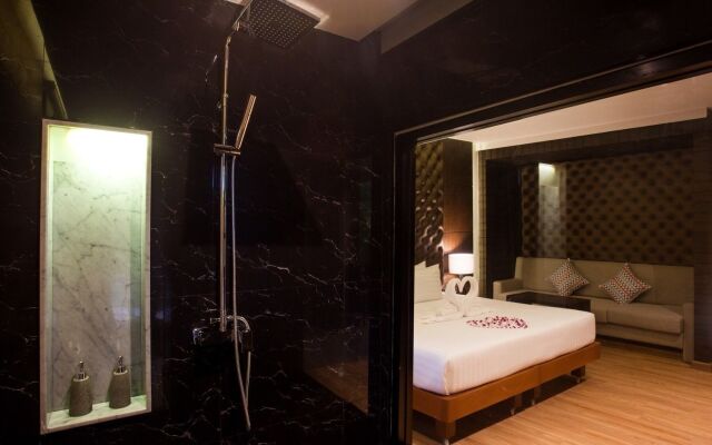 The Glory Gold Hotel