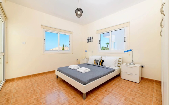 Nireas Seaview Villa