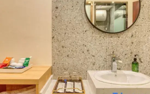Jin-Shi-Hotels