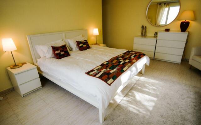 Sama Calero Lvc253701