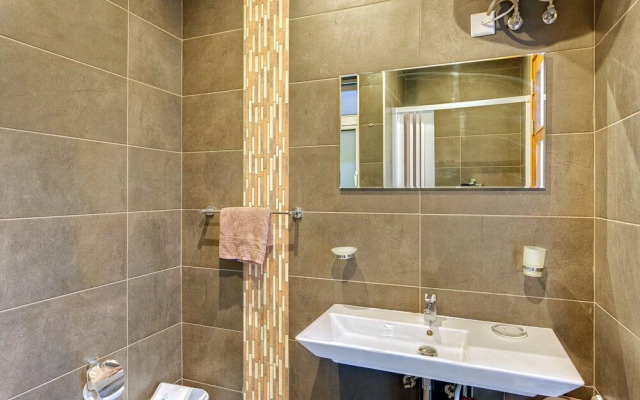Modern 2 Bedroom Apartment in St Julians