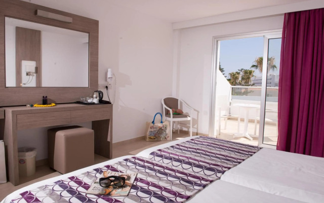 New Famagusta Hotel&Suites
