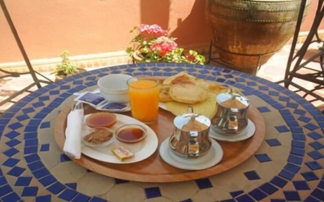 Faouzi Hôtel
