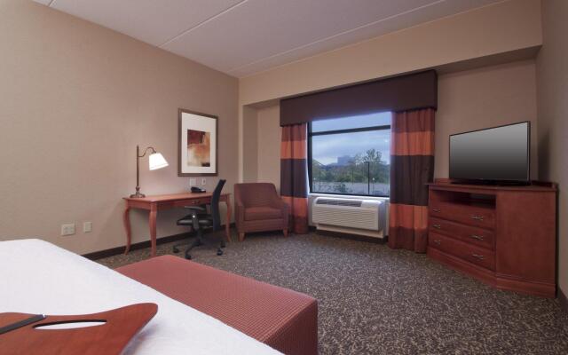 Hampton Inn & Suites Pittsburgh-Downtown