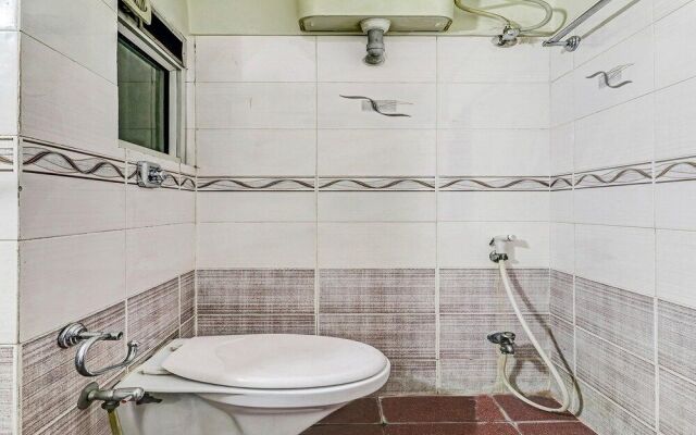 OYO 60932 Hotel Basera Inn