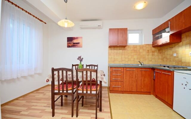 Apartments Josip
