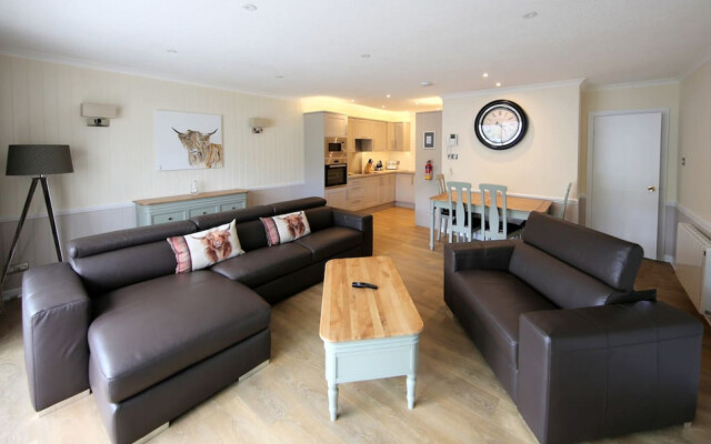 Loch Rannoch Pine Marten Lodge 1