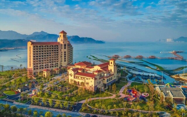 DoubleTree by Hilton Huidong Resort