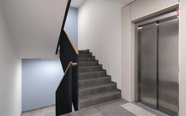 Powstańców Warszawskich Lux by Renters