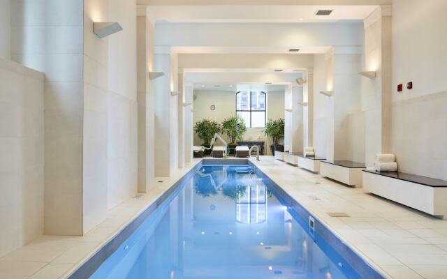 Waldorf Astoria Chicago