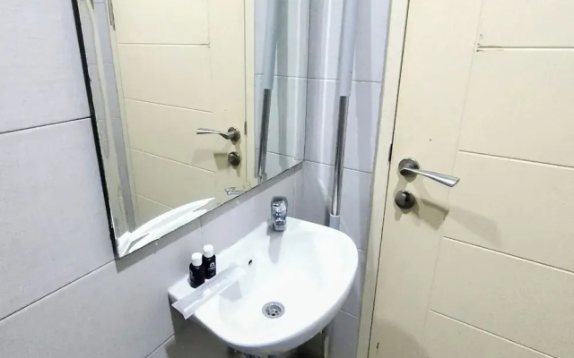 Cozy and Spacious 1BR at Anderson Supermall Mansion Apartment