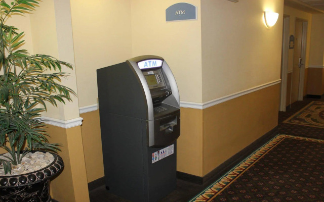 Holiday Inn Express Hotel & Suites Columbus