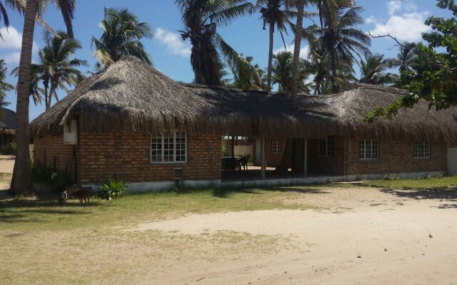 Palm Grove Lodge