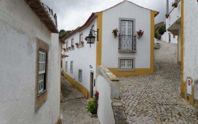 Casa de Sao Thiago d' Obidos