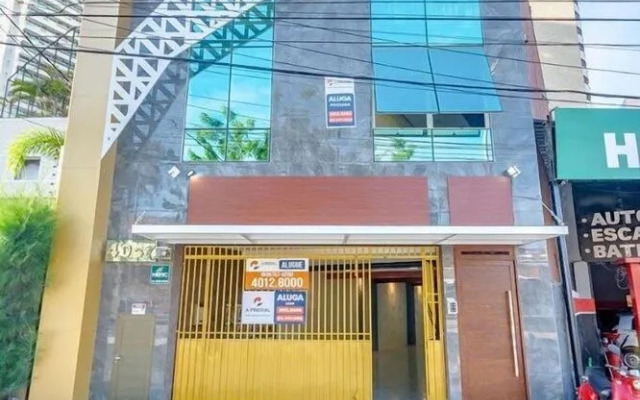 Quarto Com Vista Para O Mar Em Flat Compartilhado