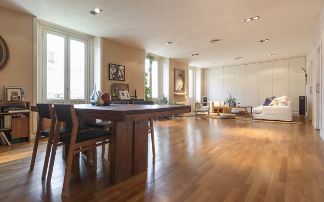 Exclusive - Luxury Sol I