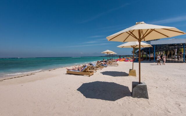 Hotel Ombak Paradise