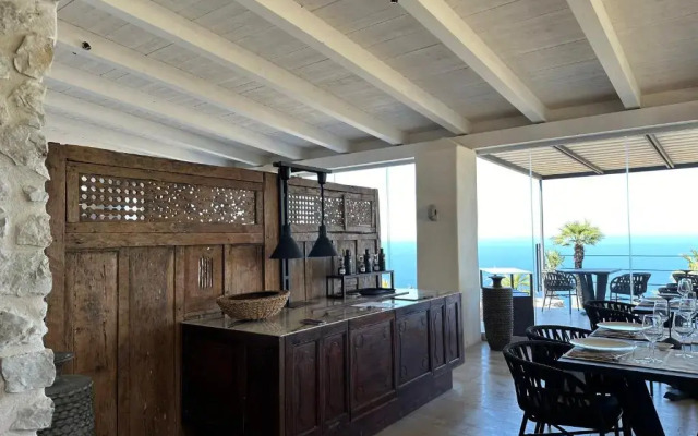 Araja Villa & Suite