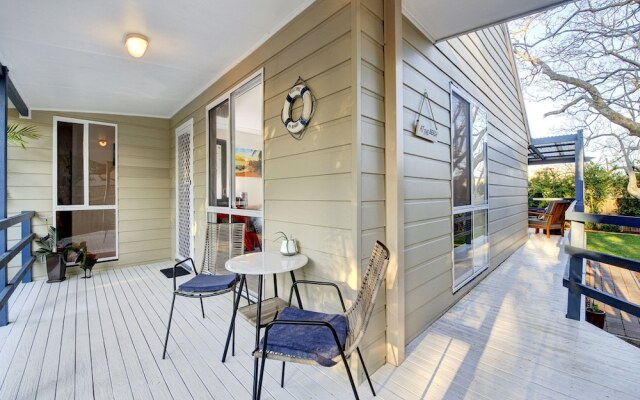 Nelson Street, Pine Cottage, 5A