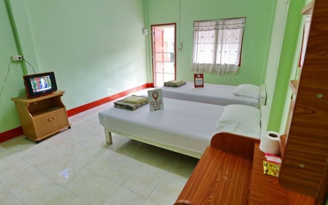 NIDA Rooms Jomthong 99 Kuangpao Silk