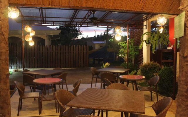 Palms Cove Resort