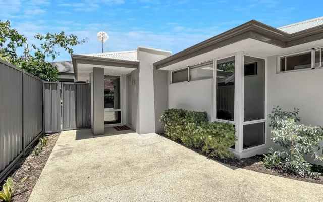 Spacious 3-bed Home in Leafy Yokine