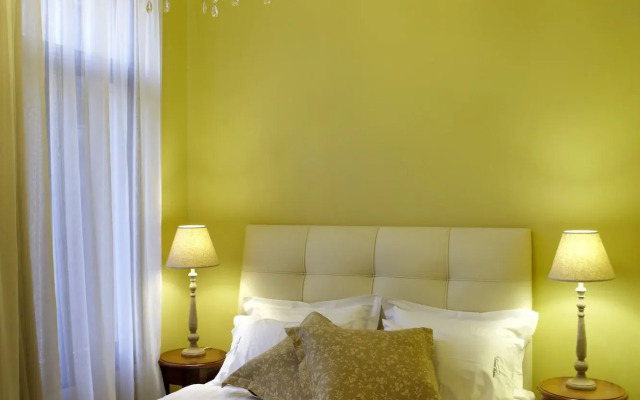Sweet Home Hotel