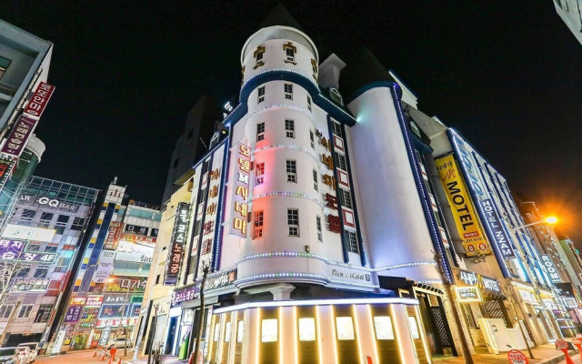 hotelImage