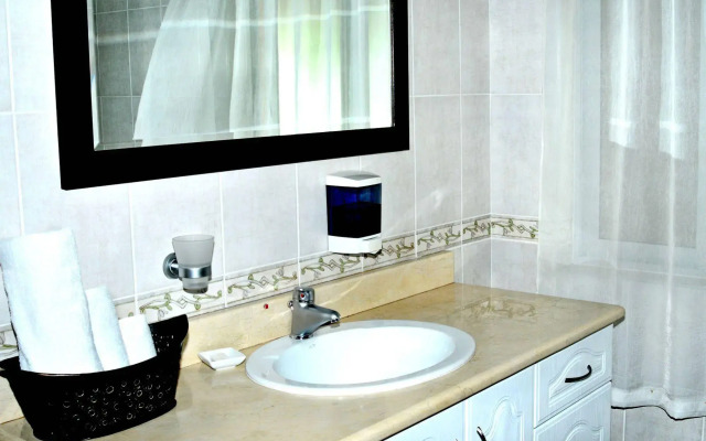 All Seasons Boutique Hotel
