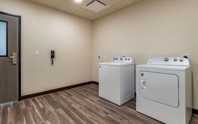 MainStay Suites Waukee - West Des Moines
