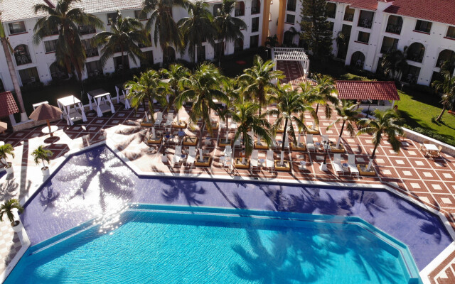 Cozumel Hotel & Resort, Trademark Collection by Wyndham