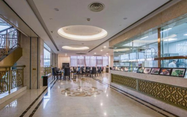 Long You West Lake Hillview International Hotel