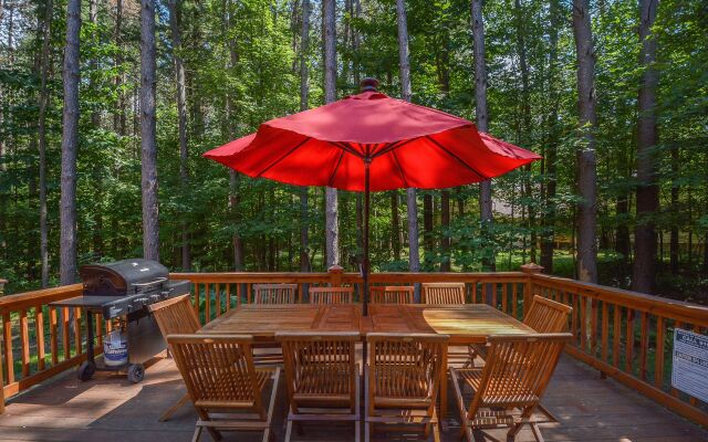 Knotty Pines 3 Bedroom House