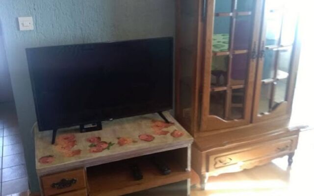 Apartment Tomi - with a large terrace (30m2): A1 Tribunj, Riviera Sibenik