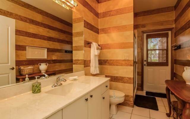 Buccaneer Court Home 1556