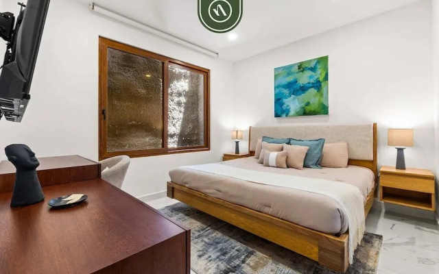 New 1 BR Condo - Rooftop Pool - Romantic Zone