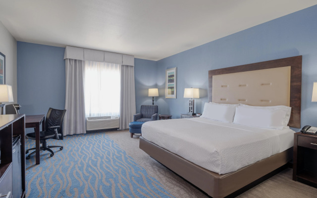 Holiday Inn Express & Suites Edwardsville by IHG