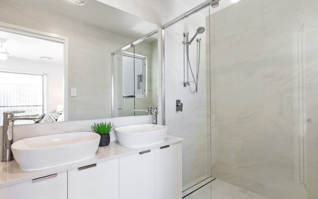 Allura Coolum Beach