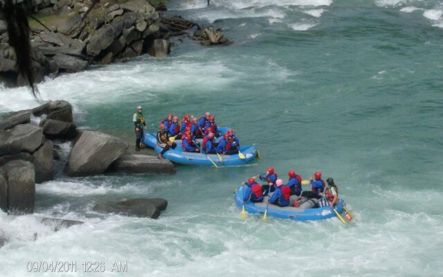 TimberWolf Lodge B&B