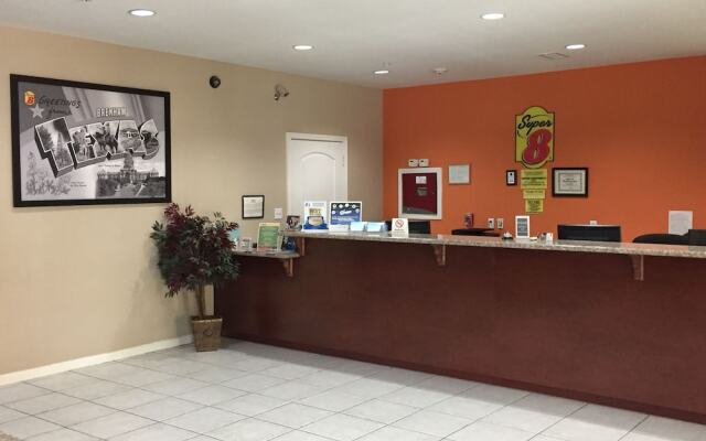 Super 8 Brenham