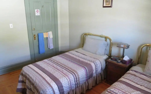 Leah Jane's Bed & Breakfast