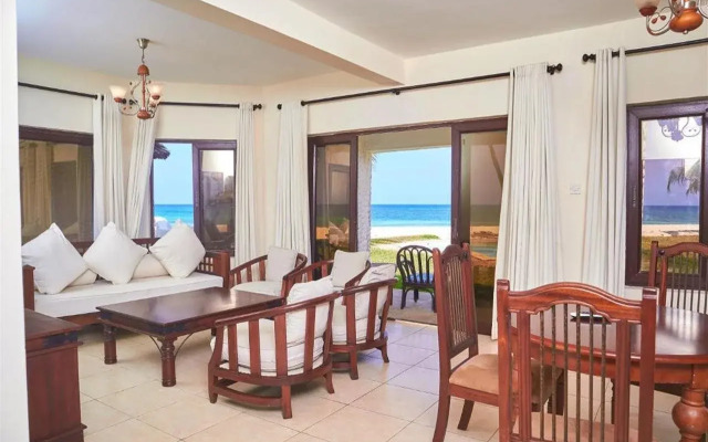 Jacaranda Indian Ocean Beach Resort