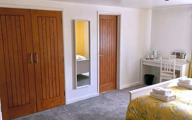 The Sun B&B Rooms