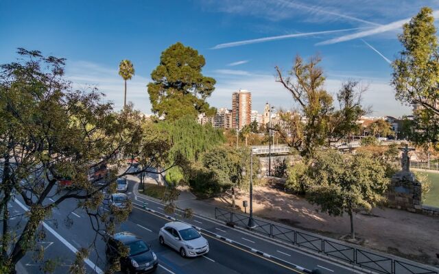 Travel Habitat Torres Serranos B