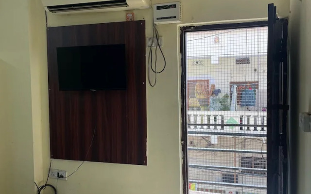 Nandini Guest House