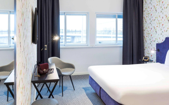 ibis Styles Amsterdam Airport (new)